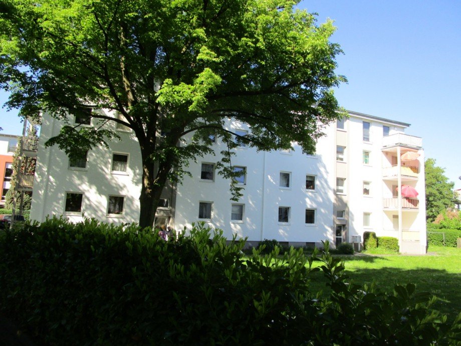 Vorderansicht Etagenwohnung Siegburg