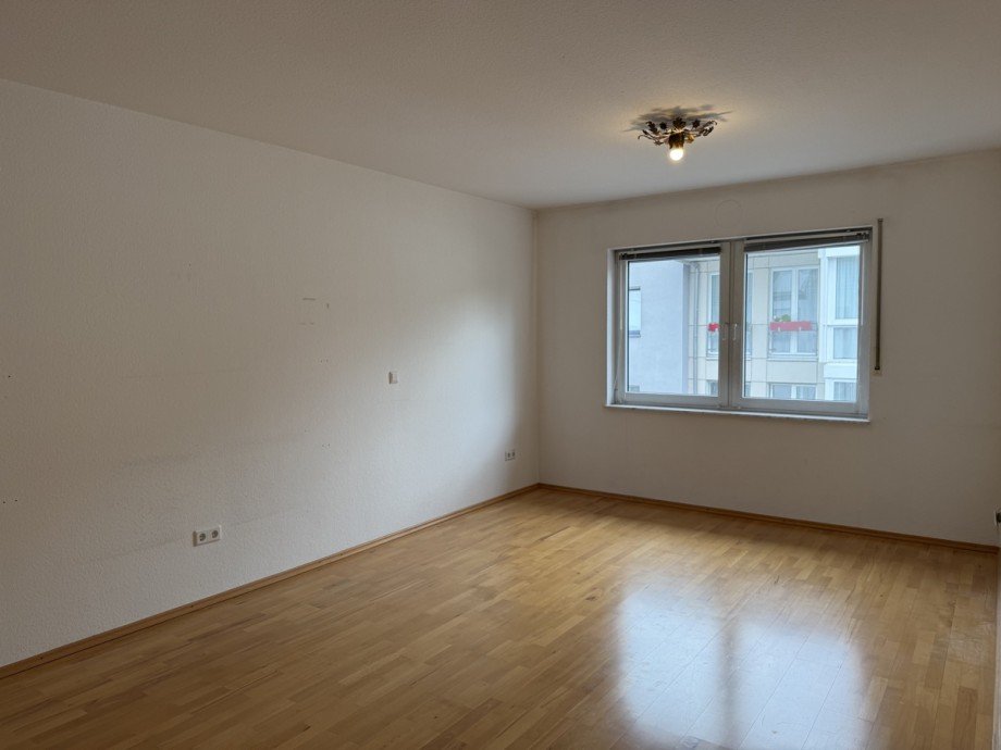 - Etagenwohnung Bonn