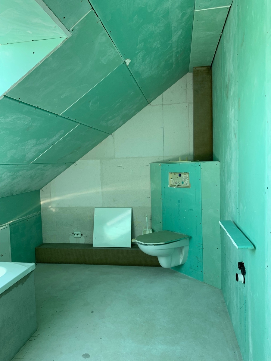 Bad im Dachgeschoss Doppelhaush�lfte Niederkassel