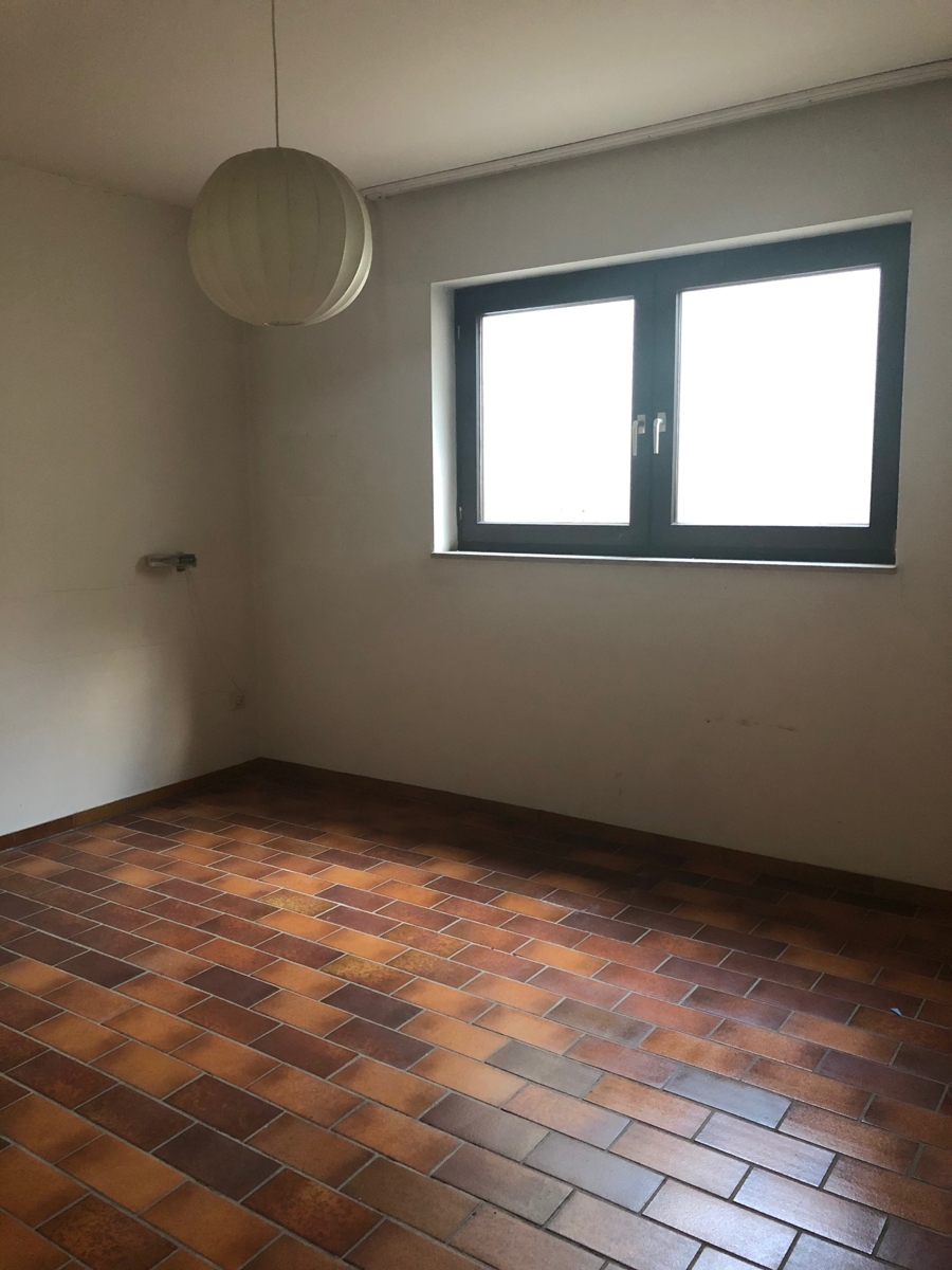 Raum im UG Einfamilienhaus Sankt Augustin