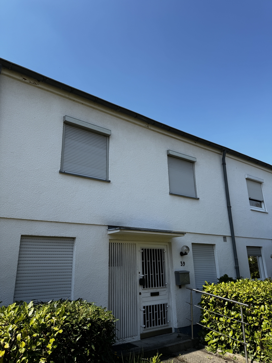 Vorderansicht Reihenmittelhaus Bonn / Heiderhof