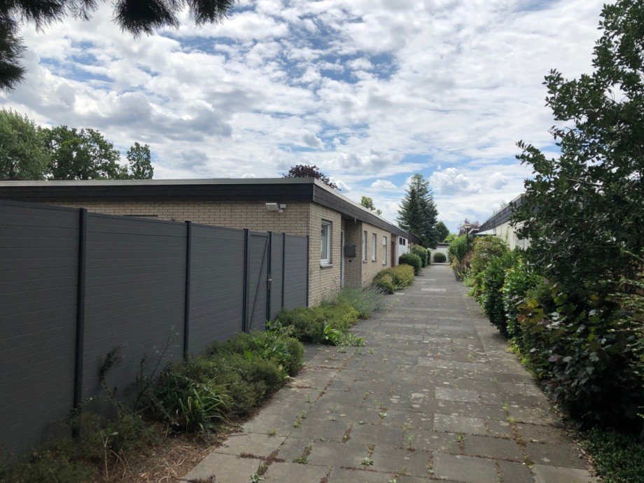 Weg zum Haus Bungalow Troisdorf-Sieglar