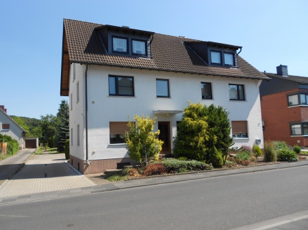 Stra�enansicht Mehrfamilienhaus Lohmar