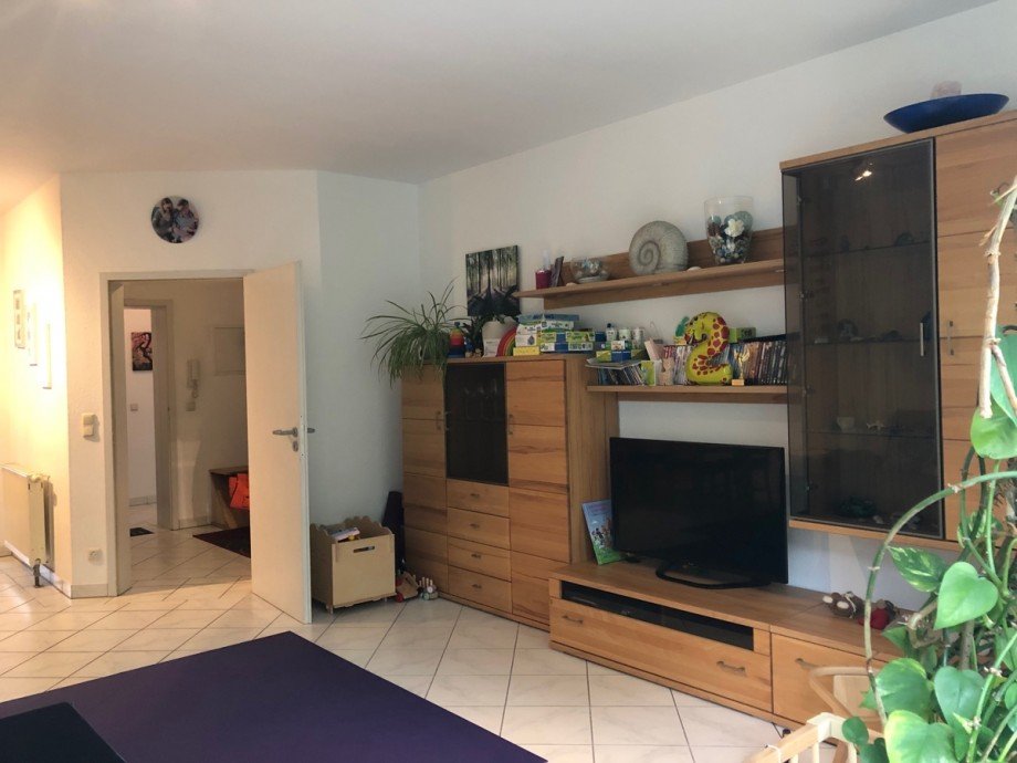 Wohn,- Esszimmer Etagenwohnung Bonn