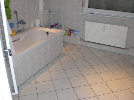 Bad 3 Etagenwohnung Hennef (Sieg)