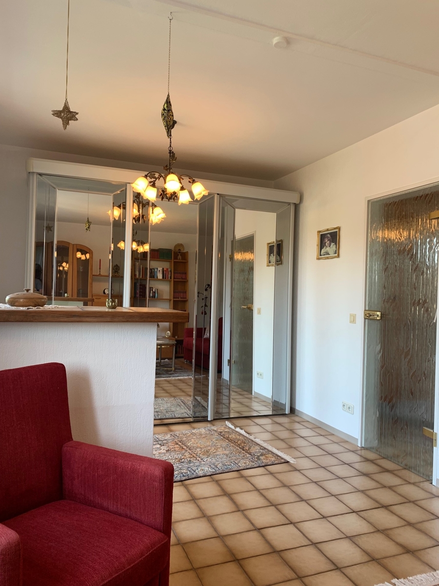 ger�umiges Zimmer, welches in 2 Zimmer geteilt werden kann Reiheneckhaus Sankt Augustin