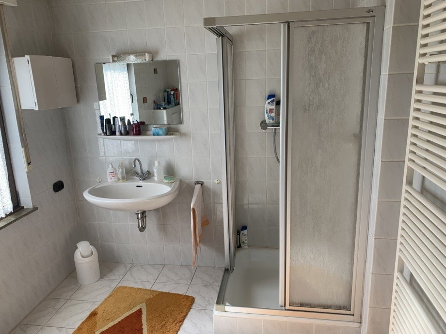 Bad und Dusche Einfamilienhaus Rheinbach