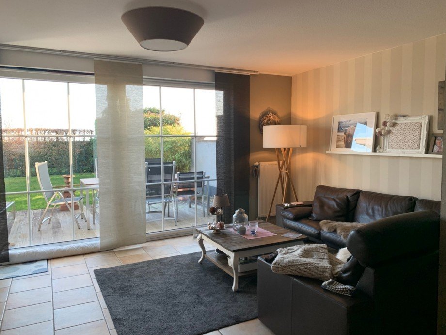 Ansicht Wohn,- Esszimmer Doppelhaush�lfte Niederkassel