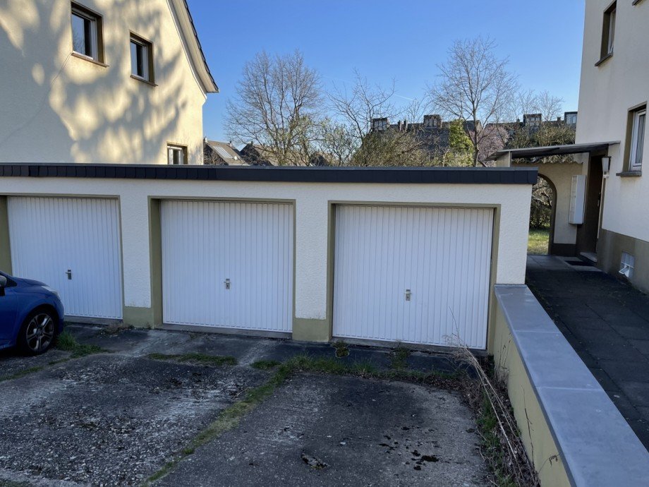 Garage rechts Dachgeschosswohnung Sankt Augustin