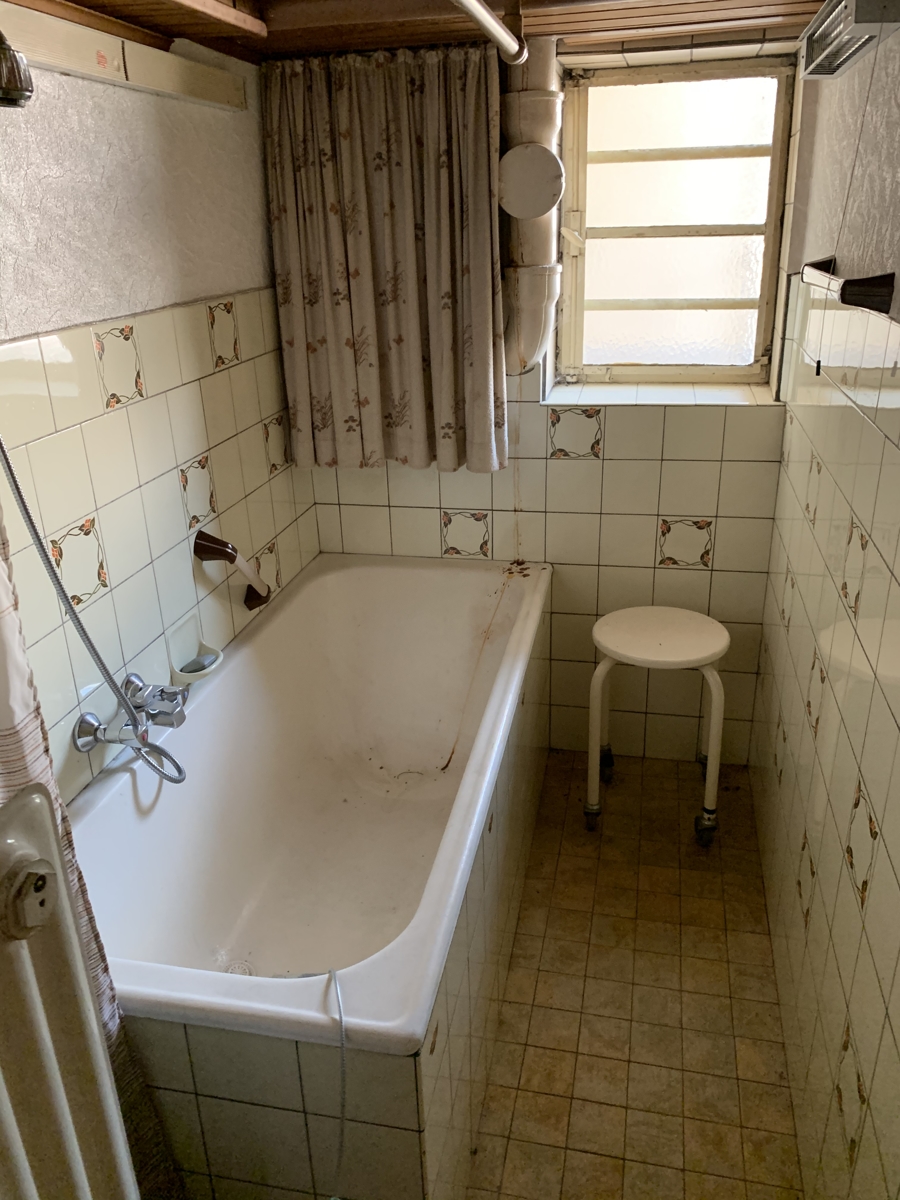 Bad im Untergeschoss Einfamilienhaus Siegburg / Stallberg