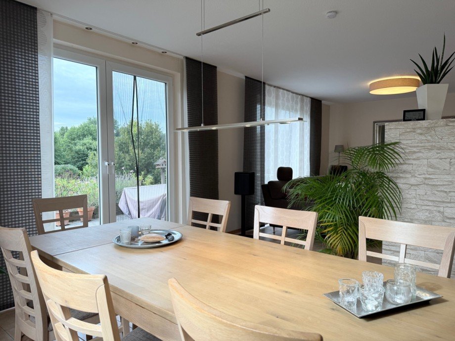 Ansicht helles Wohn,- Esszimmer Einfamilienhaus Hennef