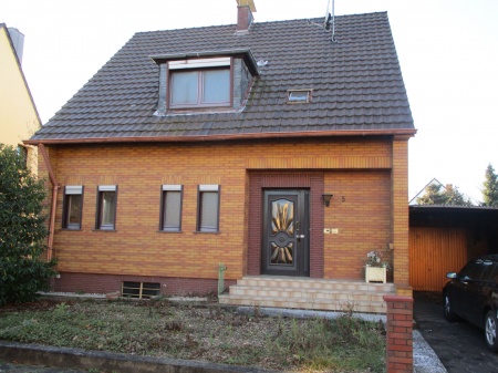 Hausansicht -Strasse- Einfamilienhaus Sankt Augustin