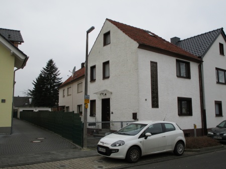 Hausansicht / Stra�enansicht Mehrfamilienhaus Sankt Augustin / Niederpleis