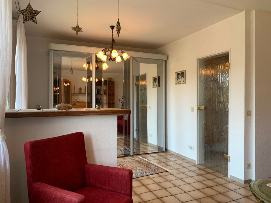 ger�umiges Zimmer, welches in 2 Zimmer geteilt werden kann Reiheneckhaus Sankt Augustin
