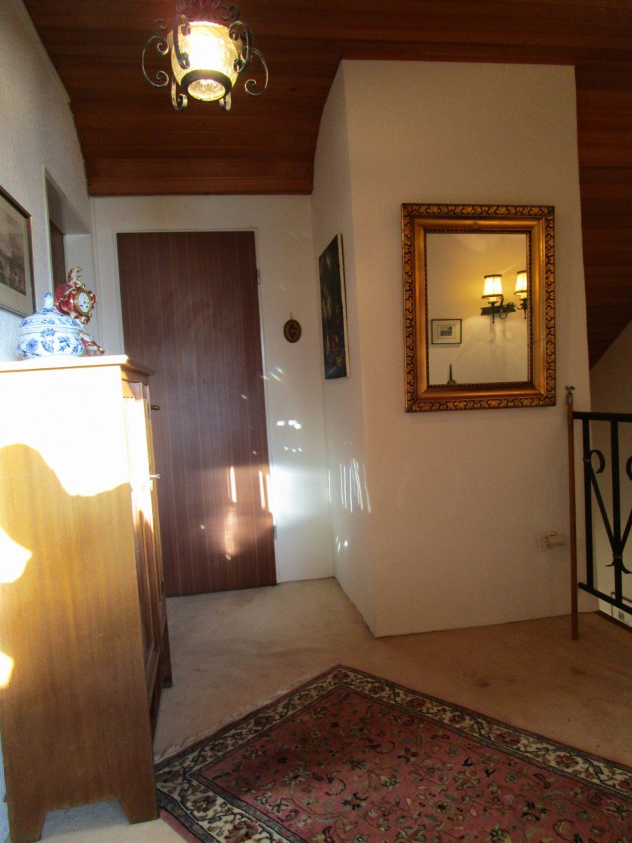 Flur / Diele im Dachgeschoss Doppelhaush�lfte Sankt Augustin