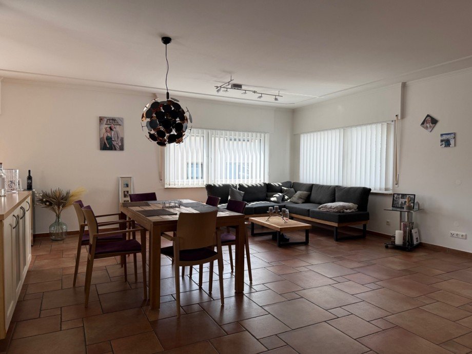 gro�es Wohn,- Esszimmer Etagenwohnung K�nigswinter / Ittenbach