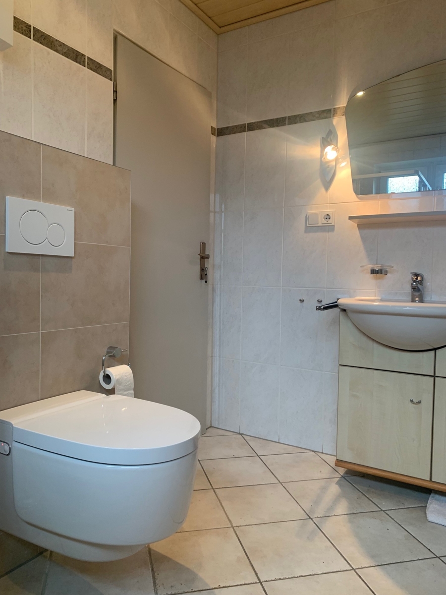 Badezimmer im EG Bungalow Sankt Augustin