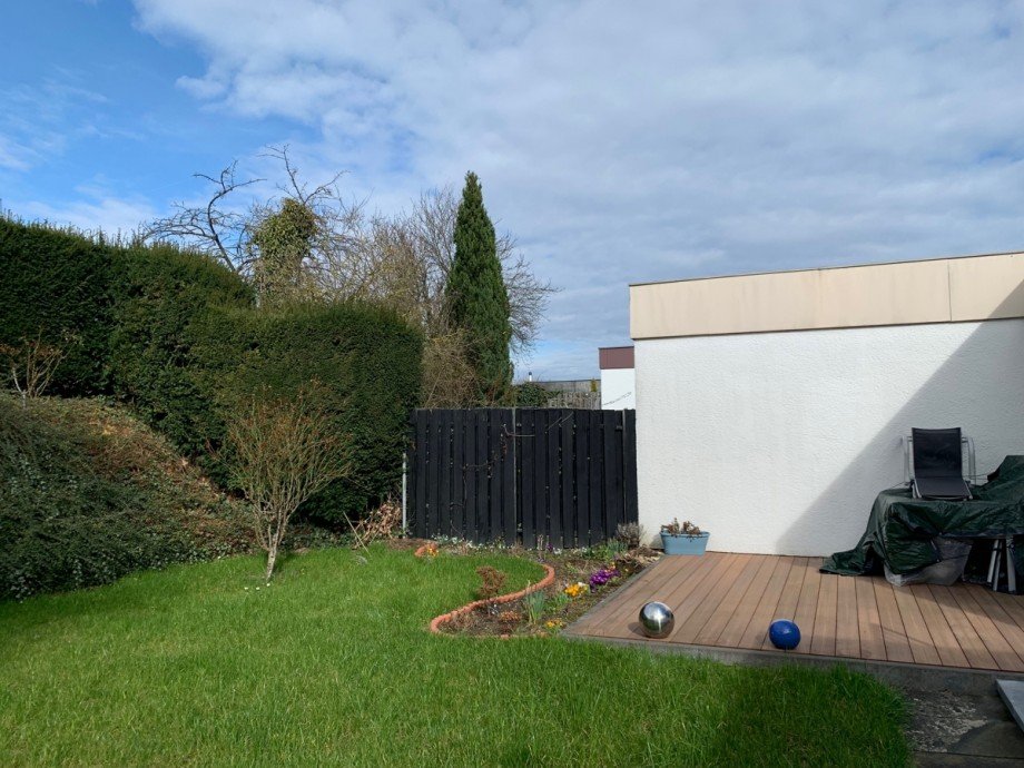 R�ckansicht Einfamilienhaus Wachtberg / Lie�em