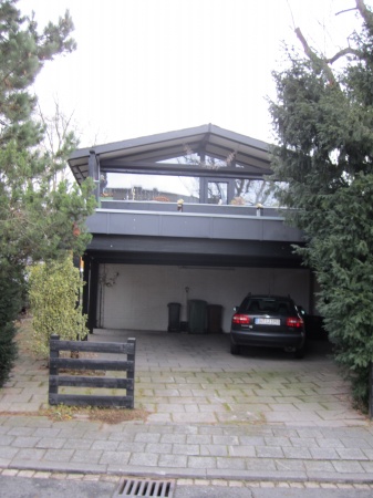 Aussenansicht mit Carport Etagenwohnung Sankt Augustin