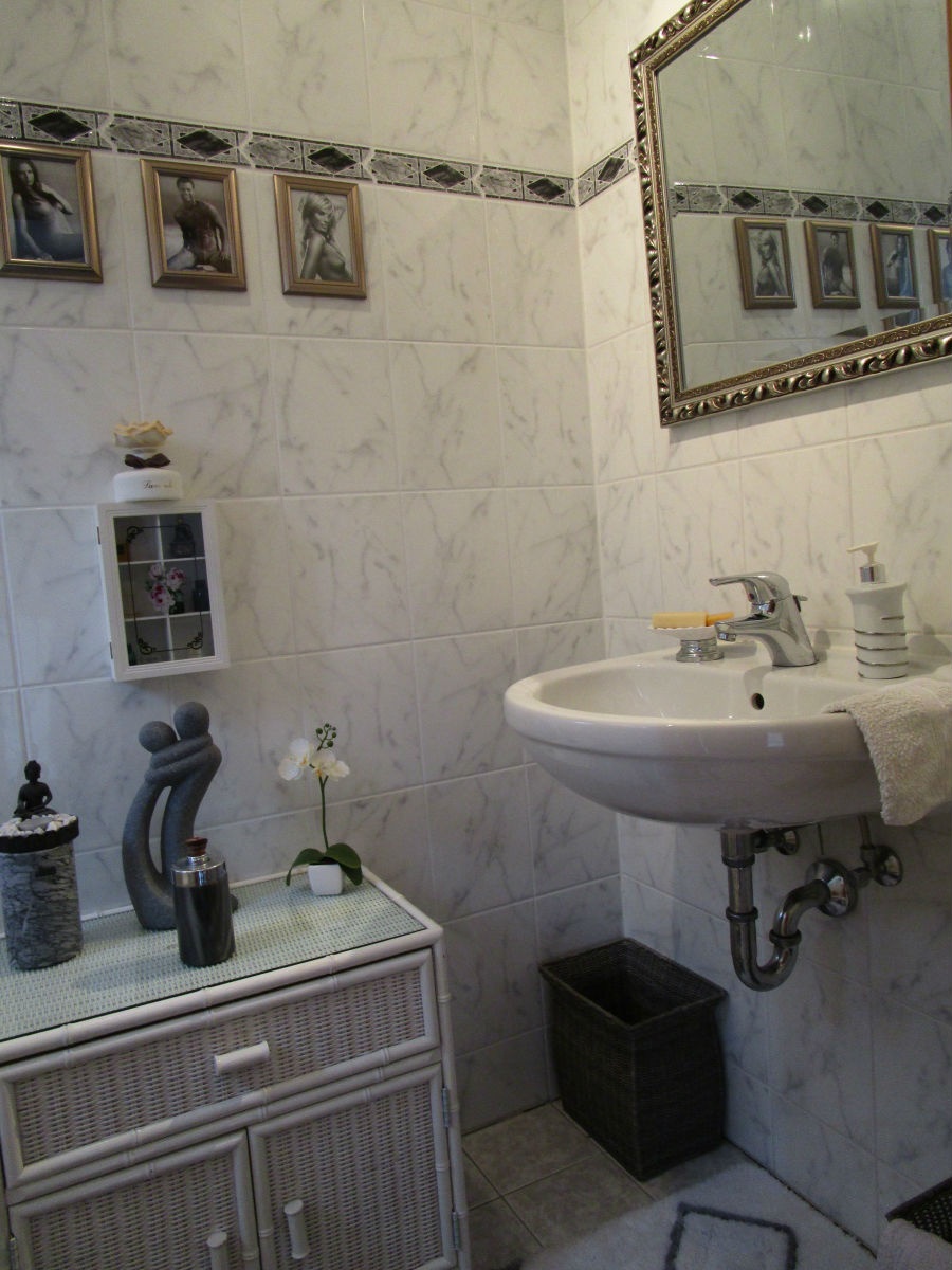 Ansicht G�ste-WC Reiheneckhaus Sankt Augustin