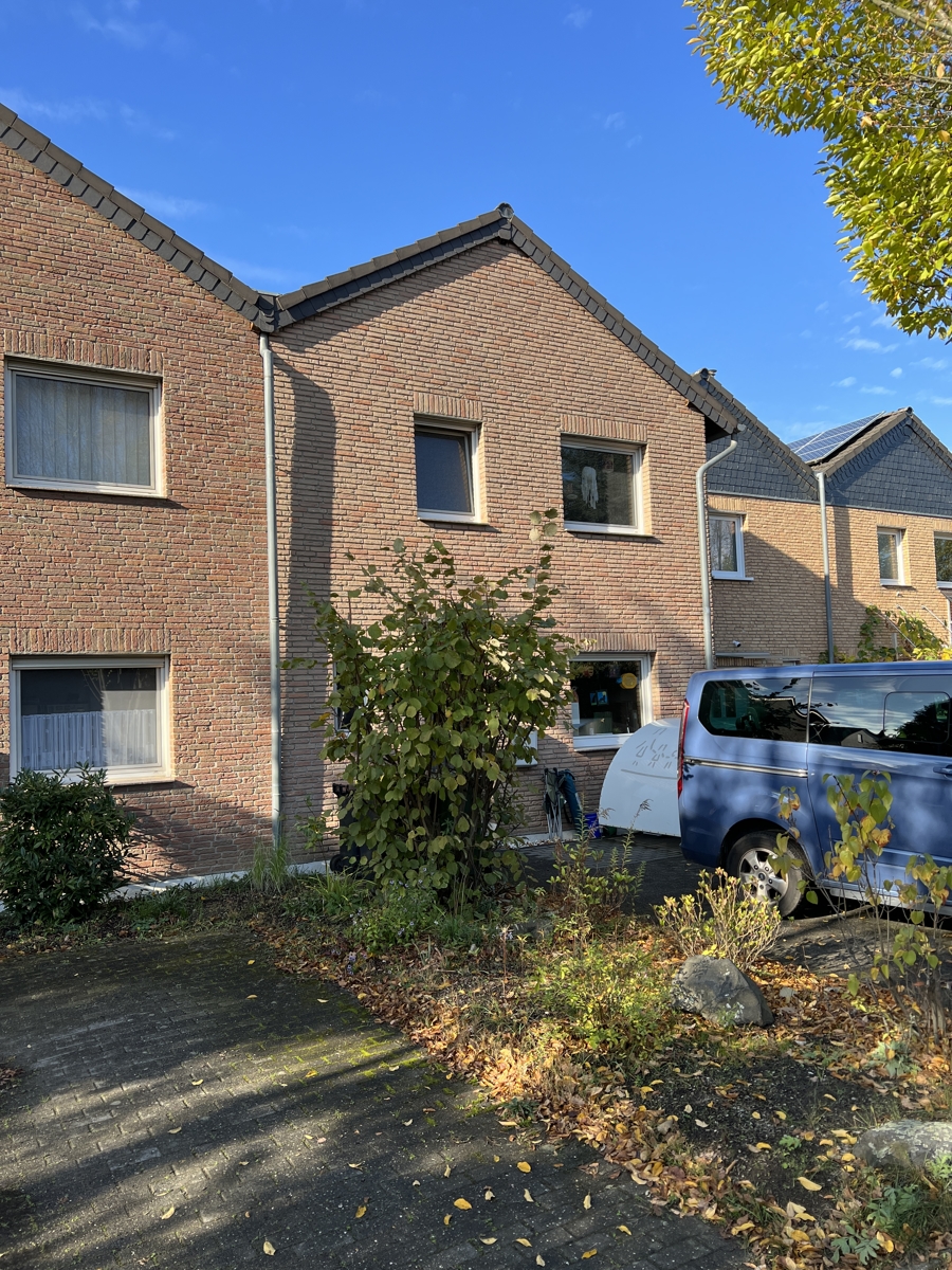 Vorderansicht Reihenhaus Sankt Augustin