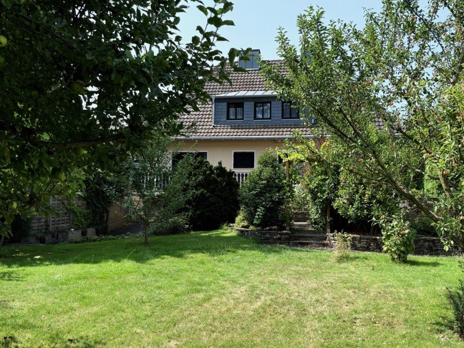 weitere Ansicht vom Grundst�ck Einfamilienhaus Bonn