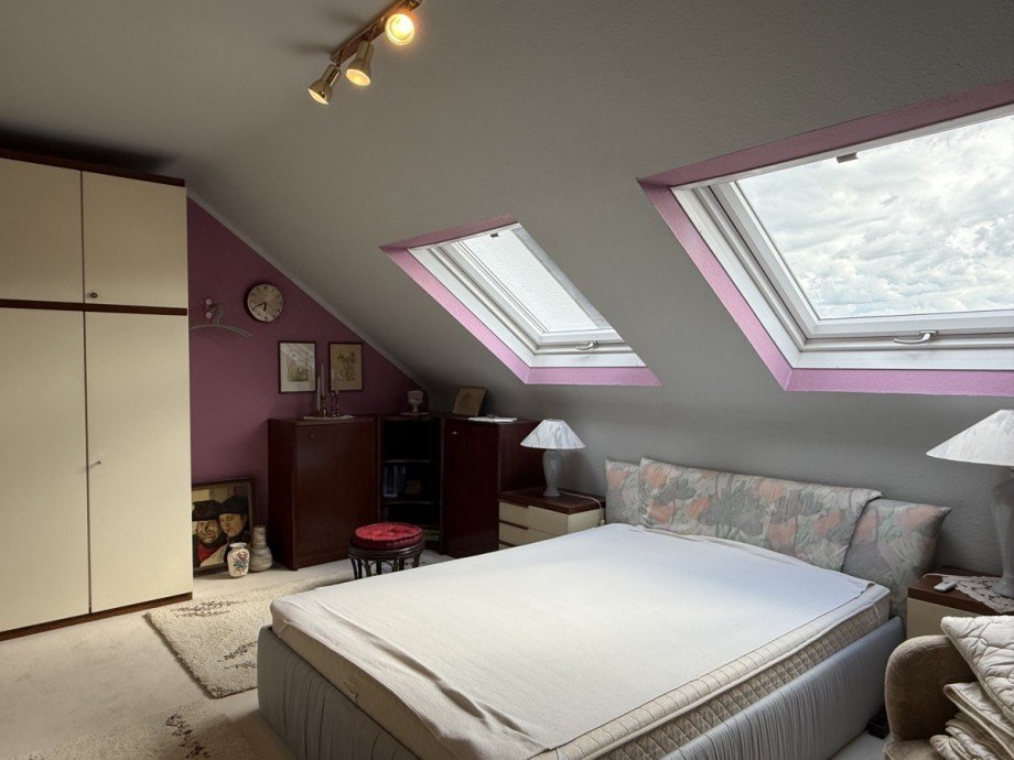 Zimmer 2 im DG Reihenhaus Sankt Augustin
