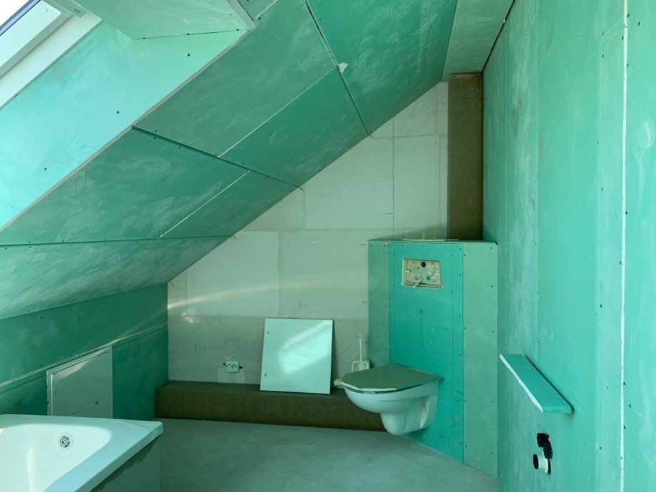 Bad im Dachgeschoss Doppelhaush�lfte Niederkassel