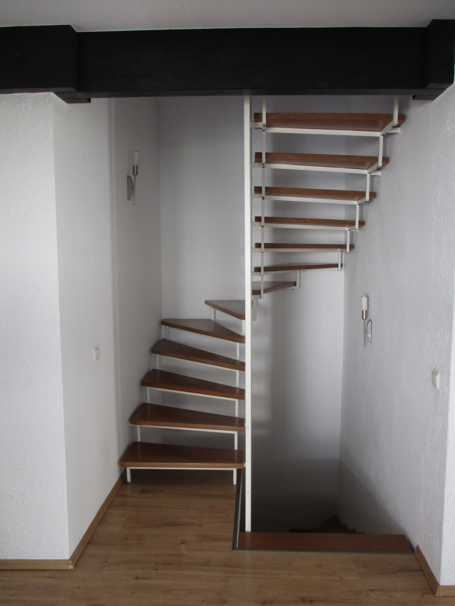 Treppenhaus Doppelhaush�lfte Sankt Augustin