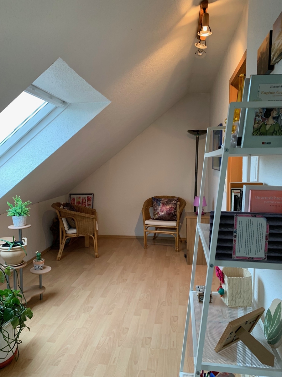 Zimmer 2 im DG Reihenhaus Sankt Augustin