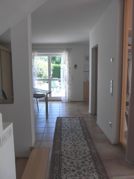 Blick vom Wohnzimmer zur K�che Doppelhaush�lfte Hennef