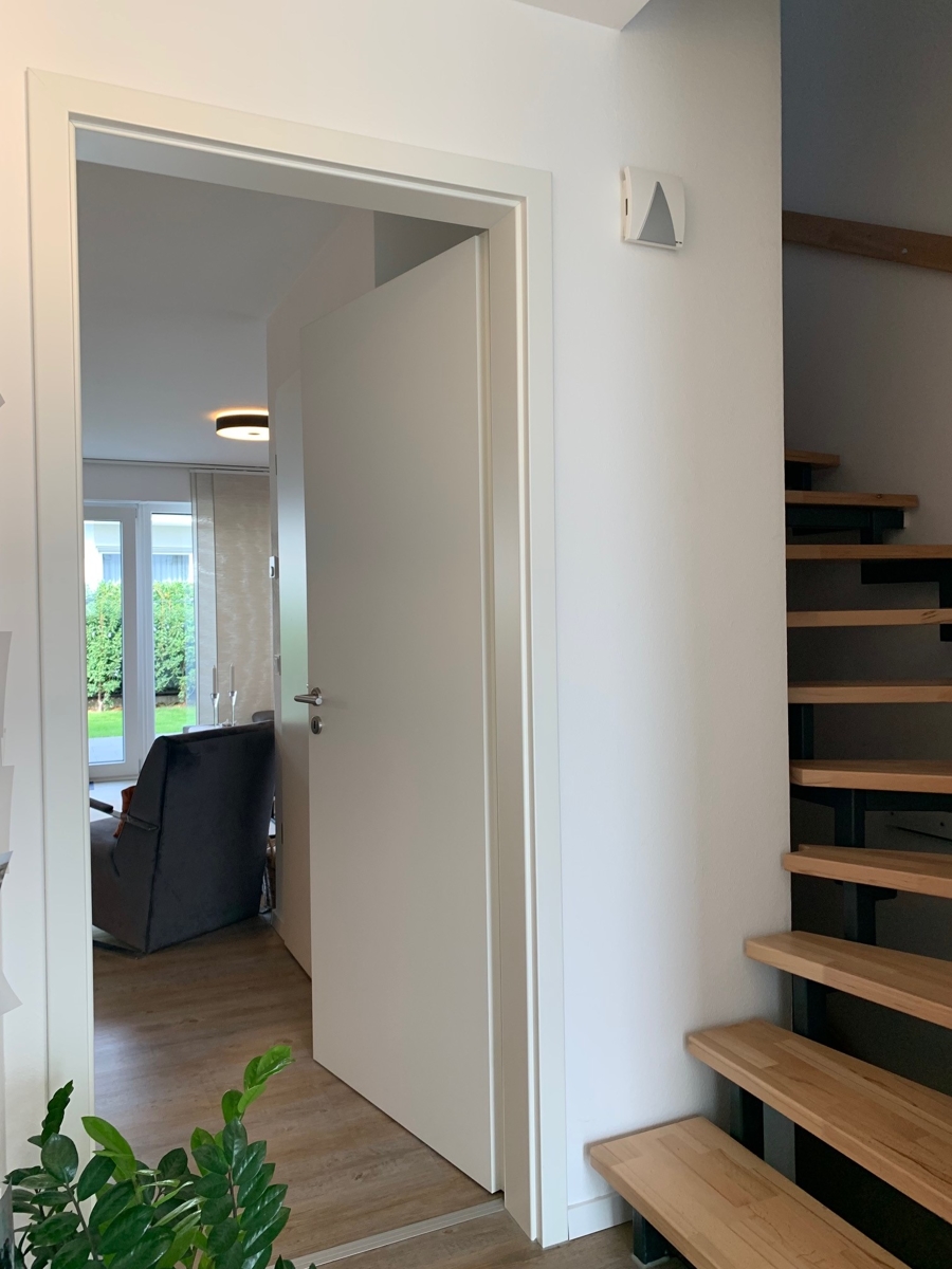 Flur / Diele im EG mit Treppe zum OG Reihenendhaus Niederkassel