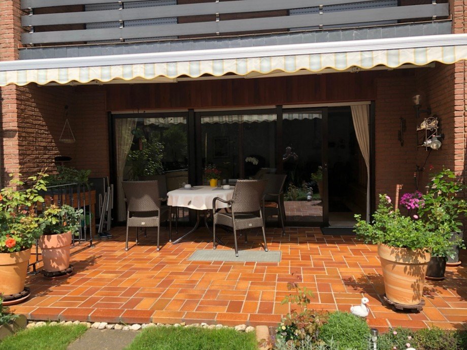 Ansicht Terrasse Doppelhaush�lfte Sankt Augustin
