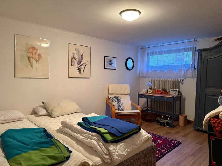 G�stezimmer im UG Bungalow Sankt Augustin