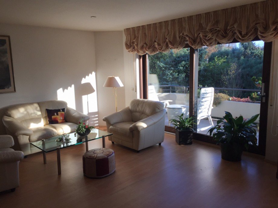 Wohn,- Esszimmer Etagenwohnung Sankt Augustin